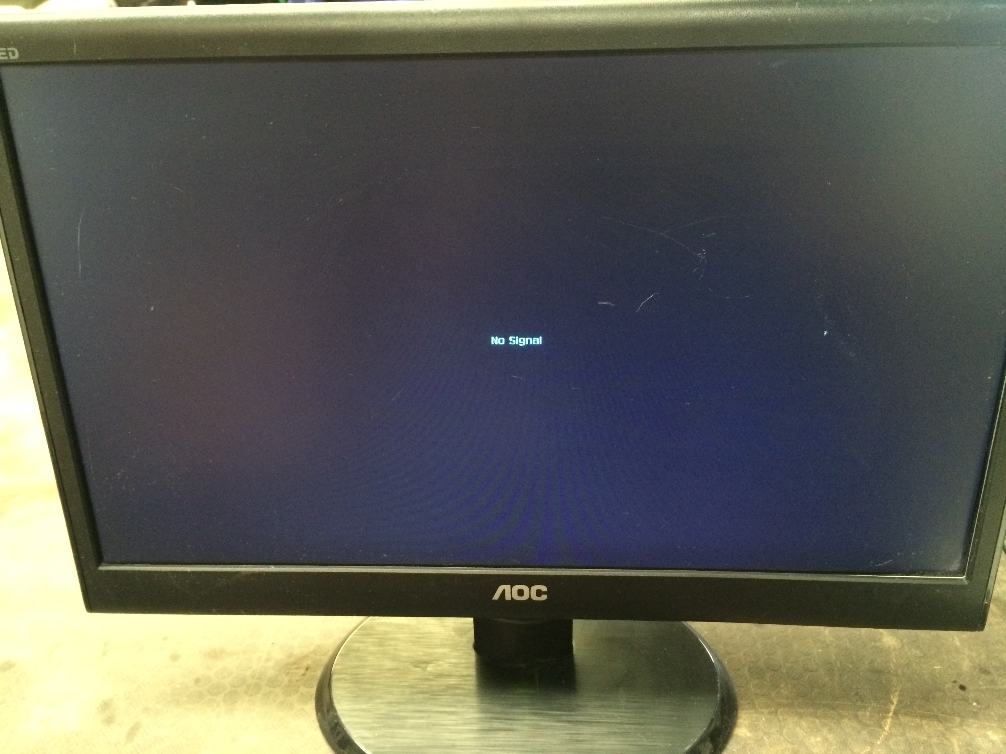 AOC LCD Monitor ( Model Number: 185LM00013 ) Minor scratch to the ...