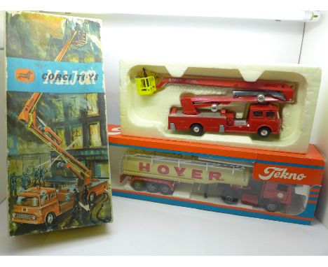 A Tekno lorry and a Corgi Major Toys Simon Snorkel fire engine, boxed 