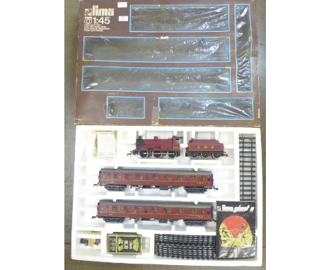 A Lima scale O 1:45 electric train set, boxed 