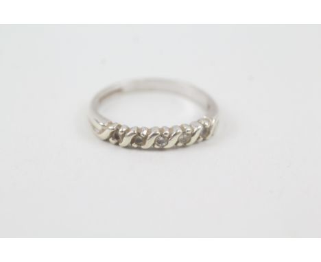 9ct gold diamond half eternity ring (2.3g)