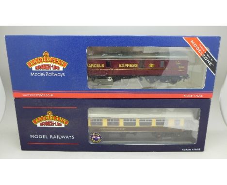 A Bachmann General Utility Van Parcels Express and a Bachmann BR MK1 BSP Pullman Bar Second Coach, boxed