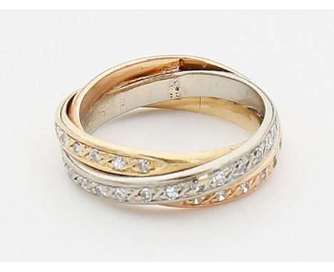 Trinity-Ring. 585/000 GG, RG und WG, brutto 4,8 g. Oberteil besetzt mit 28 Diamanten, Achtkant, zus. ca. 0,28 ct. Tragespuren