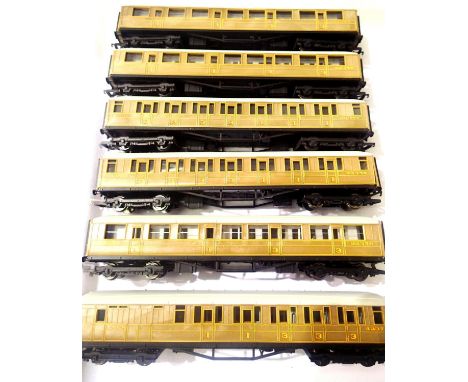 Six Hornby LNER teak coaches, composite 22357 x4 and 22356 x1 and a brake end 4237, all in excellent condition, unboxed. P&am