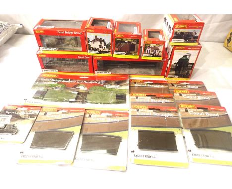 Hornby N gauge Lyddle End canal pieces, boat, lock, ramps, lock adapters, keepers cottage, stores, canal straights x3, canal 