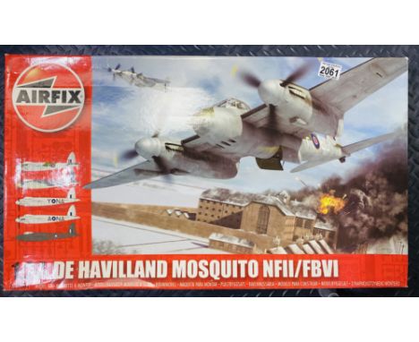 Airfix 1:24 Scale De Havilland Mosquito Model Kit Boxed (Contents remain unchecked for completeness) - P&P Group 3 (£25+VAT f