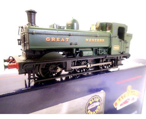 Bachmann 32-204 pannier tank 8750, GWR Green no 4612 in near mint condition, storage wear to box. P&amp;P Group 1 (£14+VAT fo