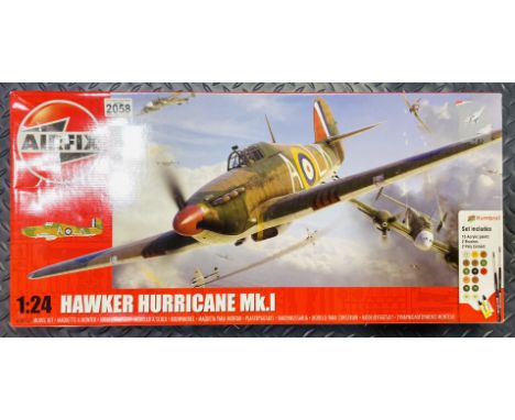 Airfix 1:24 Scale Hawker Hurricane Model Kit Boxed (Contents remain unchecked for completeness) - P&amp;P Group 3 (£25+VAT fo