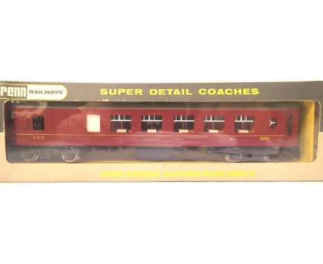 Wrenn W6009 LMS Red brake/second 2370, near mint condition, box is very good. P&amp;P Group 1 (£14+VAT for the first lot and 