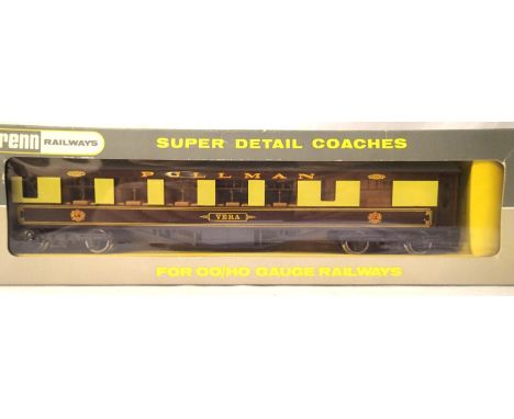 Wrenn Pullman car, Vera, brown umber, near mint condition, wrong box for 6002A. P&amp;P Group 1 (£14+VAT for the first lot an