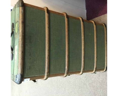 EARLY 20TH CENTURY CANVAS TRAVEL TRUNK
in green canvas with six bentwood ribs, 92cm long; together with two vintage hat boxes