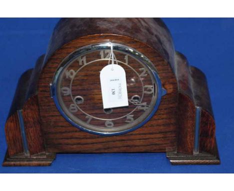 EARLY 20TH CENTURY ART DECO STYLE MANTEL CLOCKthree train movement, with Arabic numerals, on bracket feet, 23cm high