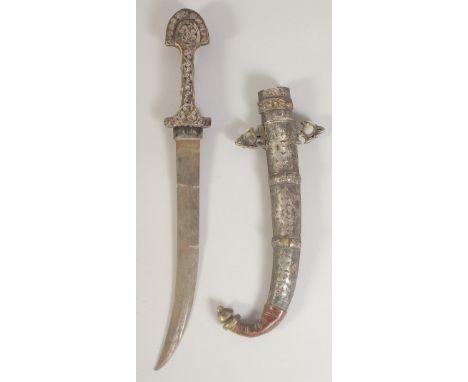 AN ISLAMIC SILVER INLAID DAGGER AND SCABBARD, 40cm long.