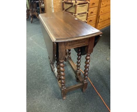 OAK OVAL GATE LEG TABLE WITH BARLEY TWIST LEGS