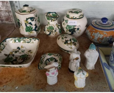 SHELF WITH MASON CHARTREUSE POTTERY, VARIOUS FIGURINES, MODERN WEDGWOOD SQUARE PLATES &amp; MUGS &amp; AN ORIENTAL JAR CONVER