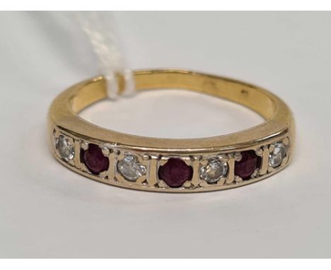 7 STONE RUBY &amp; DIAMOND BAND RING SET IN GOLD