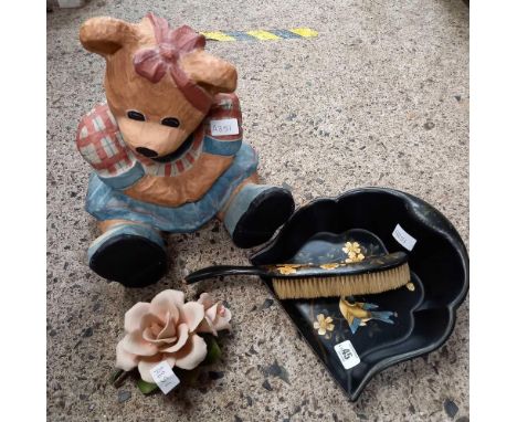 TEDDY BEAR FIGURE, POSSIBLY CARDBOARD, DECORATIVE CRUMB SCOOP &amp; BRUSH &amp; A CERAMIC FLOWER