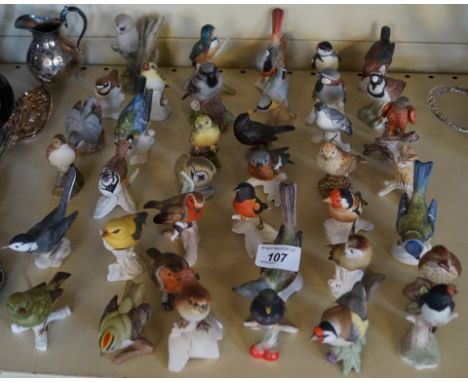 A large quantity of Goebel ceramics models of birds.