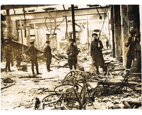 1916-1954 Photographs and Ephemera A 6 x 8in press photograph of soldiers in the ruined GPO; members of the first Dail outsid