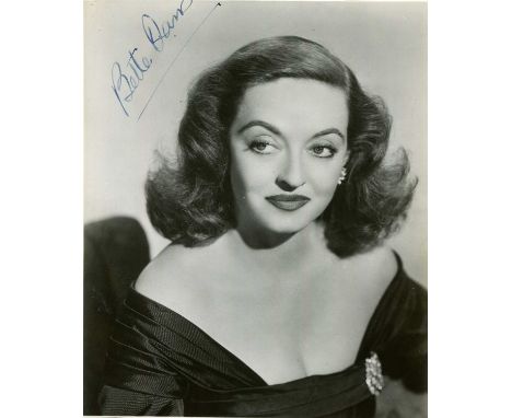DAVIS BETTE: (1908-1989) American actress, Academy Award winner for Best Actress in 1935 for her role as Joyce Heath in Dange