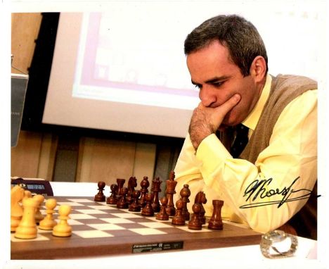 KASPAROV GARRY: (1963- ) Russian Chess Grandmaster, World Champion 1985-2000. A very fine signed colour 10 x 8 photograph by 