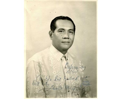 MACAPAGAL DIOSDADO: (1910-1997) Filipino lawyer, poet and politician who served as President of the Philippines 1961-65. Vint