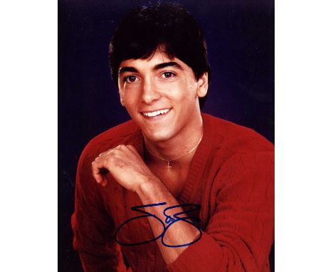 ACTORS: Selection of signed colour 8 x 10 photographs by various film and television actors including Grant Bowler, Matthew F