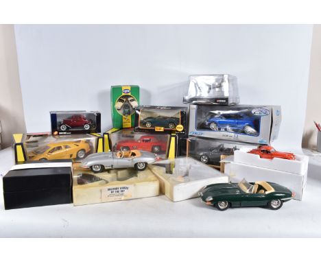 A QUANTITY OF BOXED MODERN DIECAST SPORTS CAR AND AIRCRAFT MODELS, to include Corgi Classics Precision Cast Classics Austin H