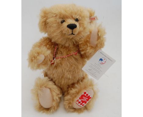 A Steiff teddy-bear Monaco Aide at Presence, No.658082, limited edition 0925/2000, h. 29cm, with box 