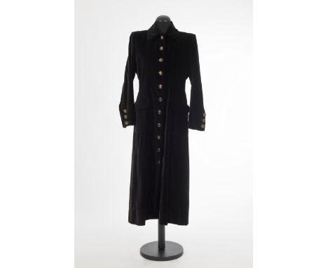 Vintage MantelYves Saint Laurent, Variation, Paris Baumwoll-Samt, schwarz, bodenlang, tailliert, zwei aufgesetzte Taschen, go