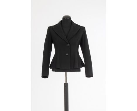 BlazerJil Sander, Hamburg Schurwolle, schwarz, Seidenfutter, tailliert. Gr. 38. Zustand: Verschmutzt.
