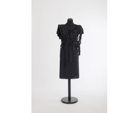 KleidJil Sander, Hamburg Schurwolle, dunkelblau, Oberteil mit Schnürungen. Gr. 38. Hannelore Elsner trug dieses Kleid auf der