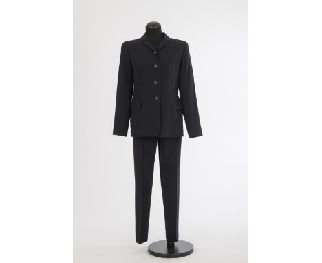 HosenanzugJil Sander, Hamburg Schurwolle, dunkelblau, einreihig, hoch geschlossen, gefüttert. Gr. 36.