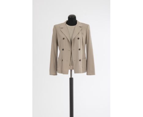 Blazer und PulloverJil Sander, Hamburg Blazer, Schurwolle mit Lycra, sandfarben, zweireihig geknöpft, Pullover, Kaschmir mit 