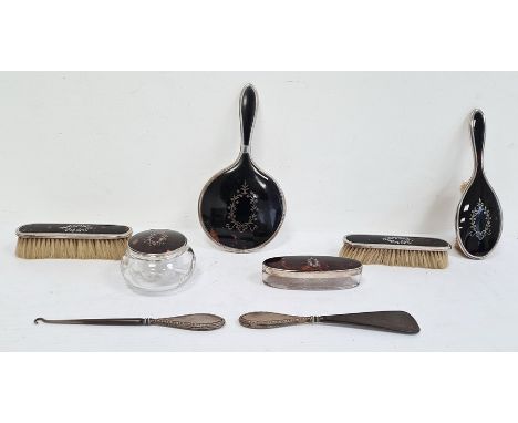 George V silver and tortoiseshell-backed dressing table set&nbsp;by Mappin &amp; Webb, six pieces all with silver borders and