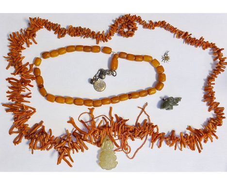 Amber-coloured bead necklace, a branch coral necklace, a small Chinese carved jade pendant and a Chinese jewel box with mutto