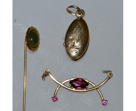 A GOLD TIE PIN AND TWO PENDANTS.