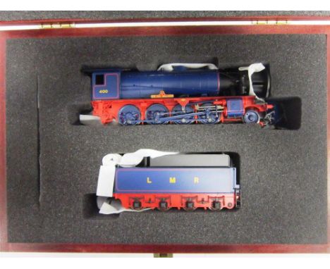 [OO GAUGE]. A BACHMANN L.M.R. (WD) AUSTERITY 2-8-0 TENDER LOCOMOTIVE 'SIR GUY WILLIAMS', 400 limited edition 773/2000, lined 