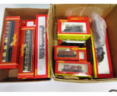 [OO GAUGE]. THREE HORNBY PULLMAN COACHES comprising a No.R4143, First Class Parlour Car 'Leona'; No.R4144, Third Class Parlou