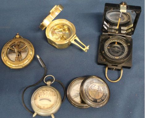 Stanley London brass nautical compass with Natural Sine table to outer casing, brass pocket compass / sundial with fold down 