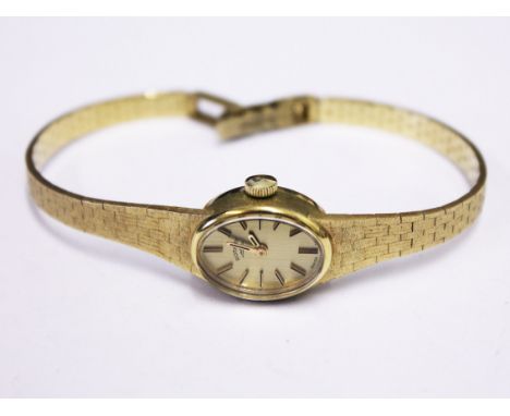 A ladies 9ct gold Rotary wristwatch. Gross wt. 19.5g