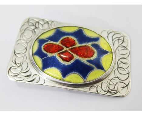 A modernist silver and enamel brooch by Hilda Kraus. L5.5cm
 
Condition - very good, no damage, little/no wear.