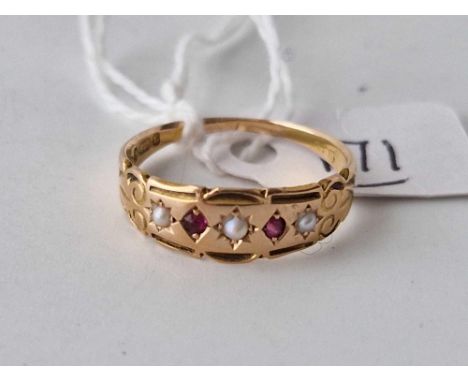 An antique ruby &amp; pearl 15ct gold gypsy ring size L 2.1g