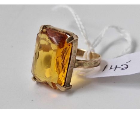 A good citrine ring 9ct, size M, 4.6 g