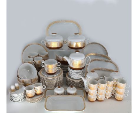 Rosenthal, Manipur, Victor Vasarely, großes Service mit Op-Art Effekten in Weiß und Gold, für 12 Personen mit etlichen Zusatz