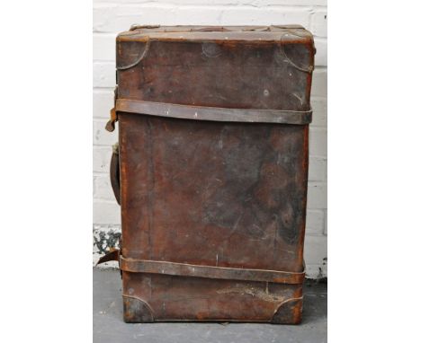 A vintage leather trunk, leather straps. 70cm x 43cm.