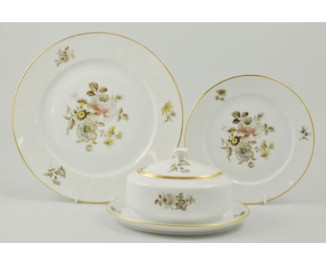 "Hutschenreuther", Germany, part tea and dinner ware, to included seven soup bowls, two oval dishes, seven dinner plates, two