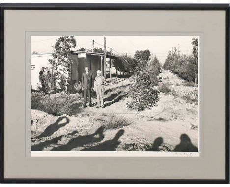 Bar-Am, Micha (geb. 1930 Berlin) "David Ben-Gurion und Konrad Adenauer beim Fototermin vor Ben-Gurions Landhaus im Kibbuz Sde