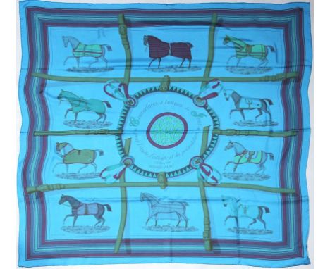 Vintage Carré, Hermès. Seide. Mit ikonischem Motiv "Couvertures et Tenues de Jour", Entwurf von Jacques Eudel, farblich neu i