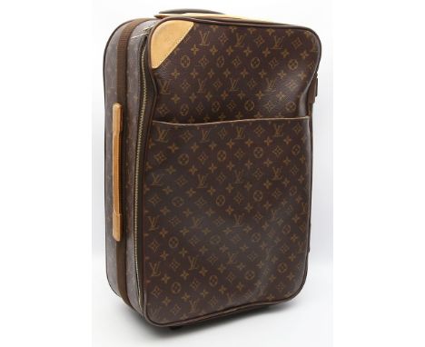 Handgepäckkoffer "Pégase", Louis Vuitton. Monogram Canvas, goldfarbene Hardware, gem. "LV", beige Beschläge (Wasserflecken un