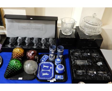 A collection of Argyll Fine Cut Crystal including a cake stand and cover, an ice bucket, six wine glasses and a decanter and 